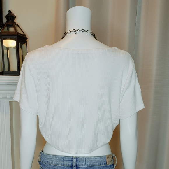 HOLLISTER RIBBED WRAP CROP TOP, WHITE L - Picture 4 of 7